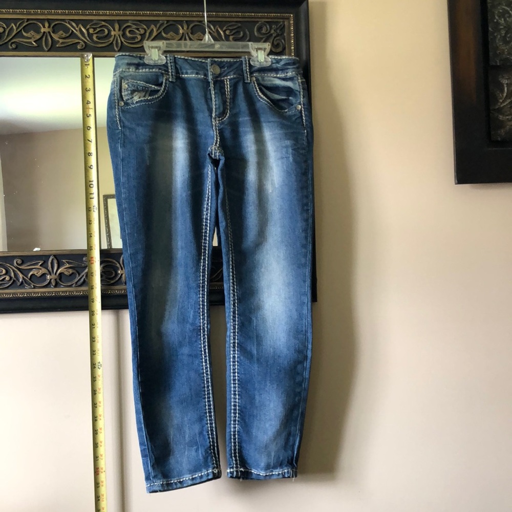 Women’s ankle jeans